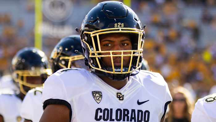 Colorado Buffaloes linebacker Jordan Domineck (44) against the Arizona State Sun Devils at Mountain America Stadium